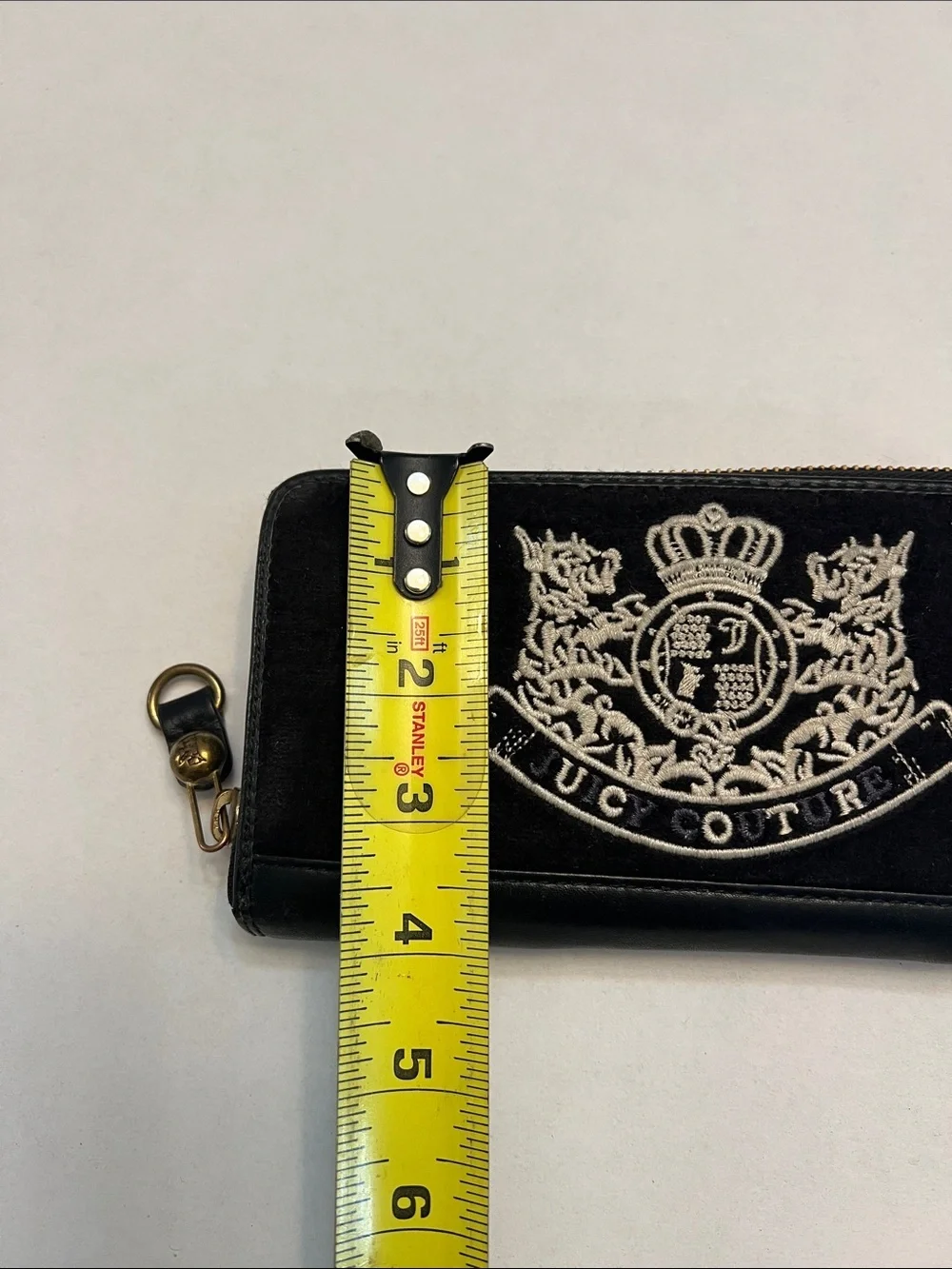 JUICY COUTURE BLACK LEATHER & VELVET SCOTTIE DOG ZIP AROUND WALLET